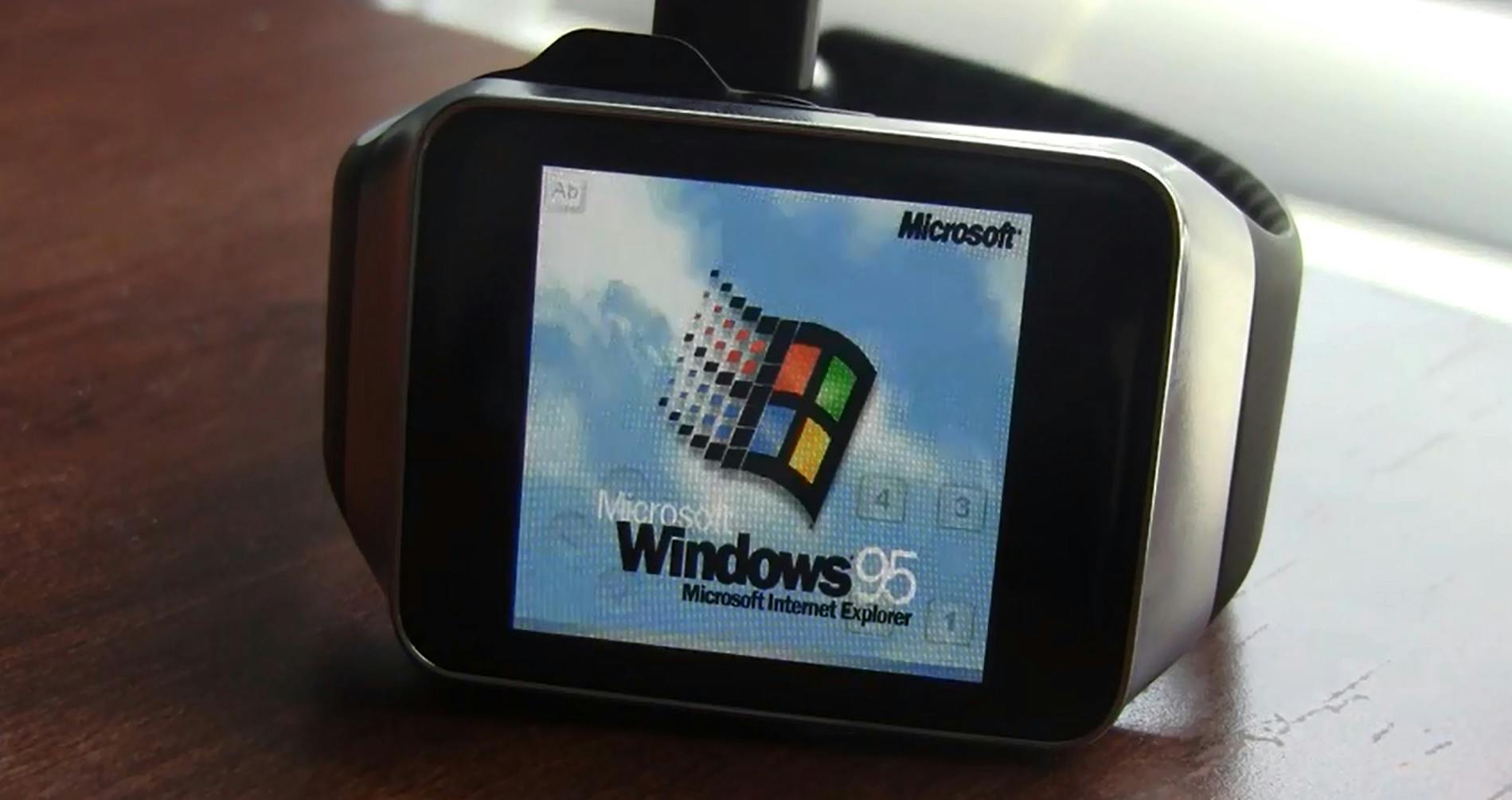 Hacker krijgt Windows 95 draaiend op smartwatch