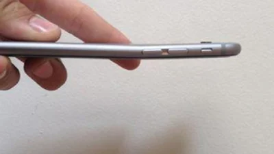 Apple Stores hebben last van klanten die iPhones buigen