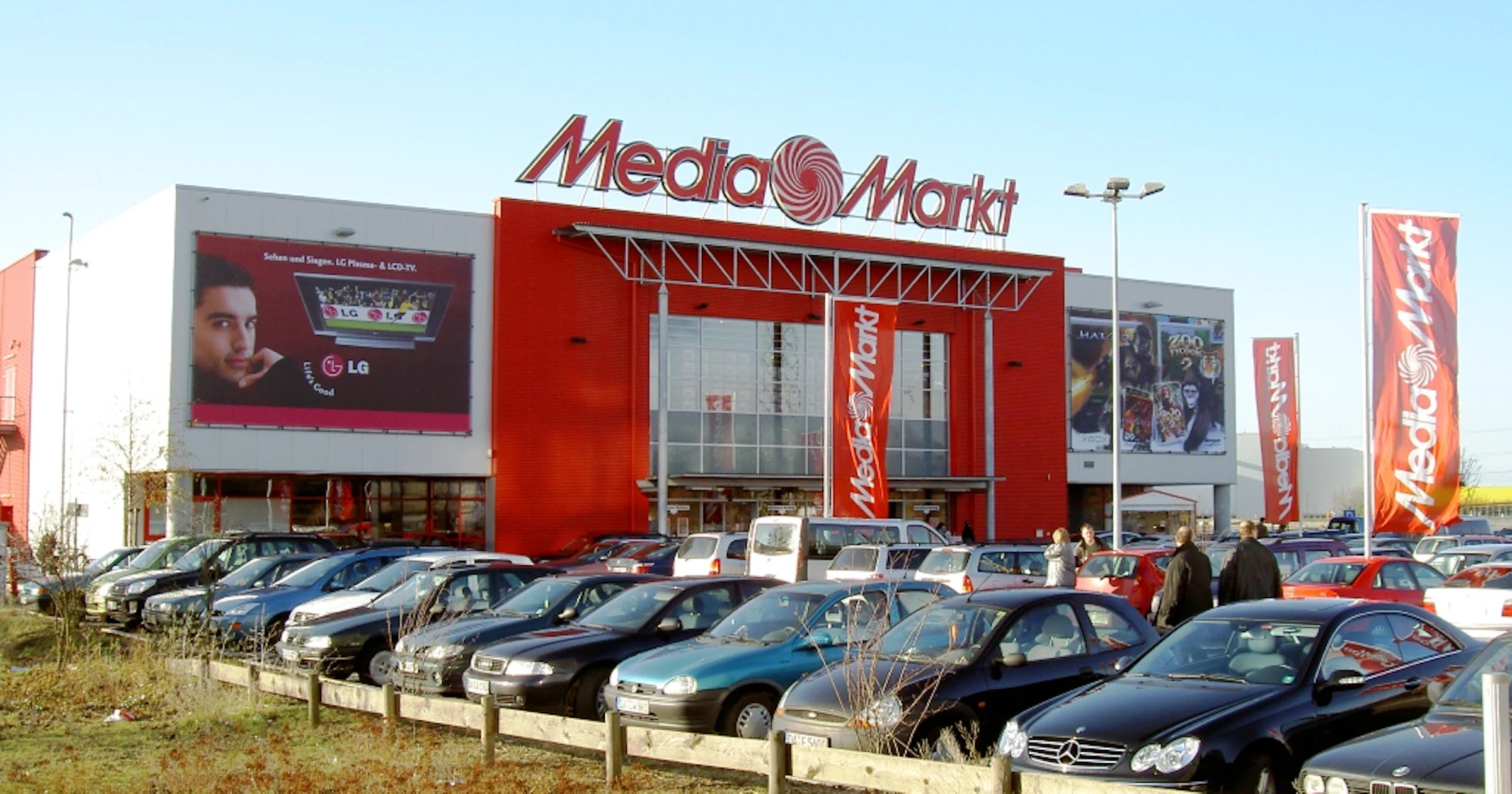 Media Markt komt met eigen laptops en tablets