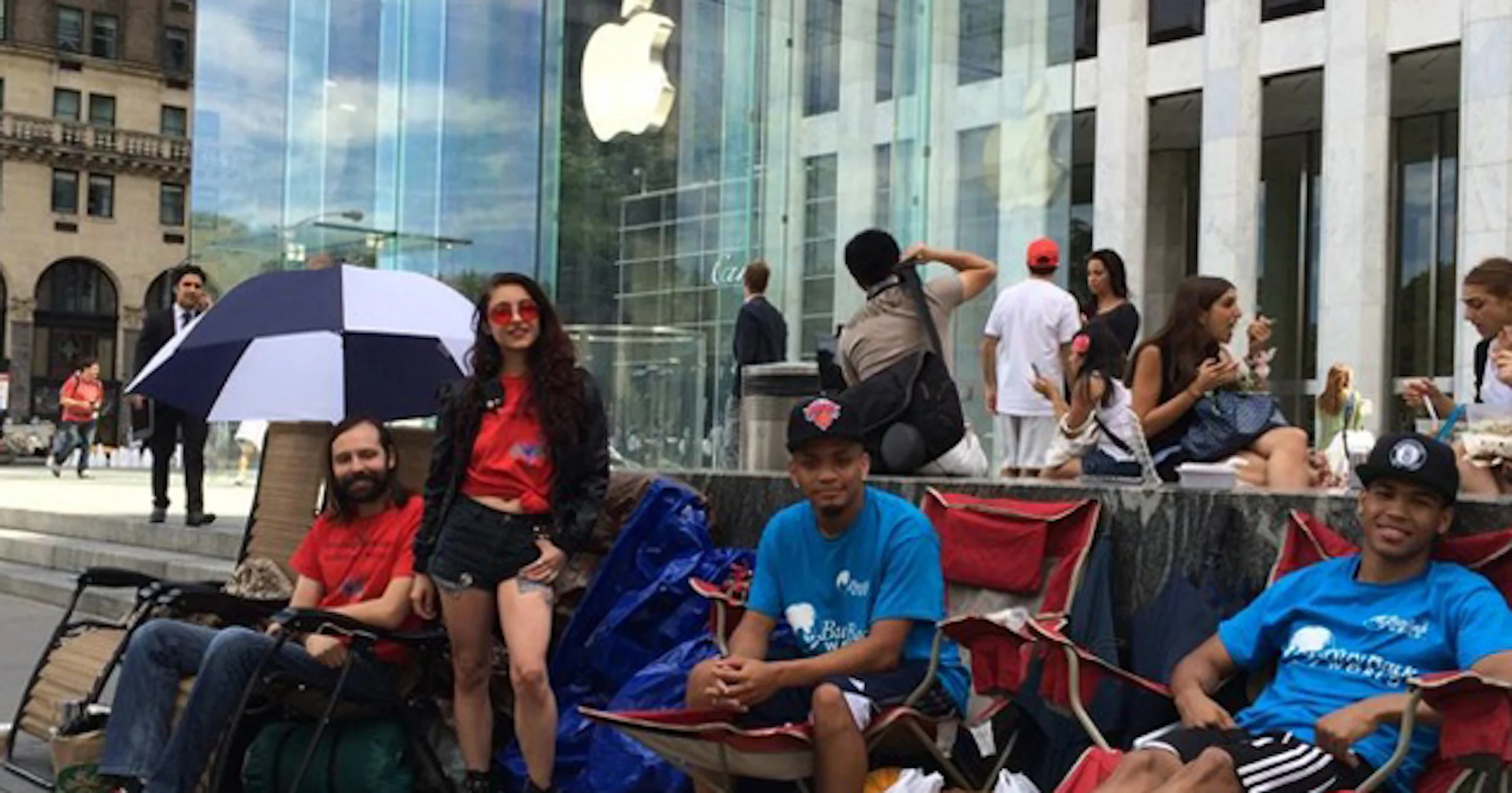 Amerikanen al in de rij voor iPhone 6