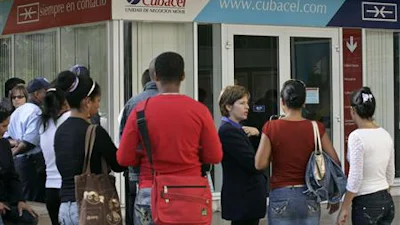 Cubanen mogen eindelijk mobiele telefoon gebruiken