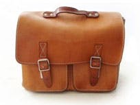 In elke Britse schooltas zit 240 euro - aan gadgets!