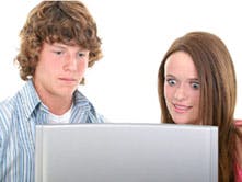 Eenderde ouders ergert zich aan kind op internet