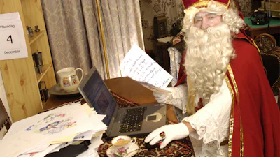 Sinterklaas shopt royaal online