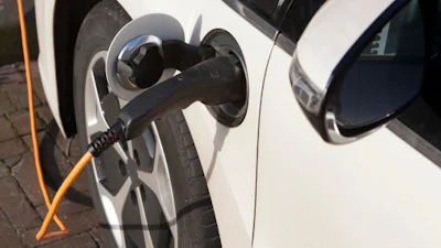 Tesla geeft alle patenten vrij