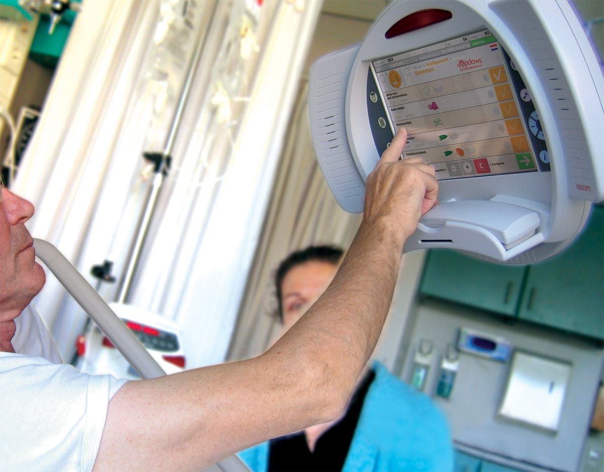 Ziekenhuiseten gaat multimediaal