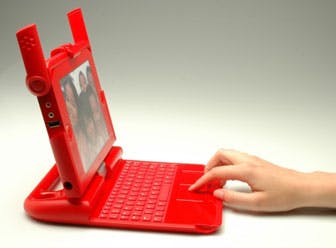 Eerste $100-laptops verstuurd naar arme kinderen