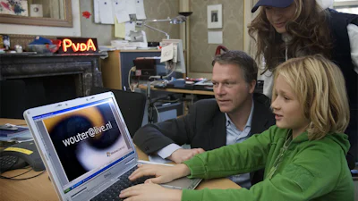 Wereldprimeur voor Wouter Bos: wouter@live.nl