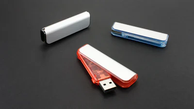 Hoe start je een besturingssysteem op van een usb-stick?