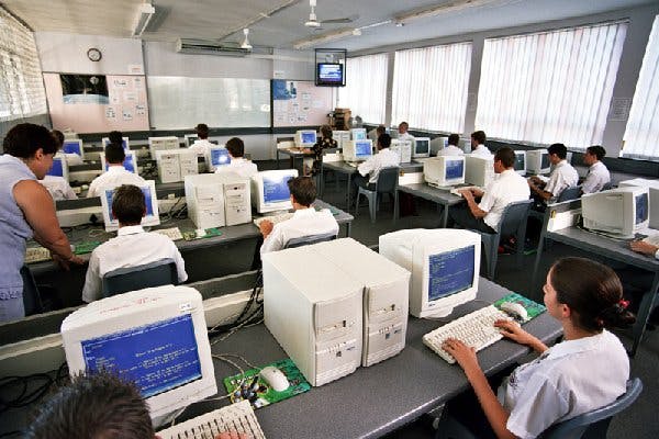 Internet thuis wordt vooral gebruikt voor school