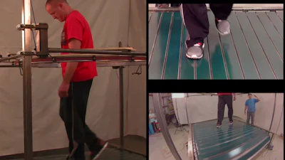 Infinadeck is een loopband waar je alle kanten mee uit kunt