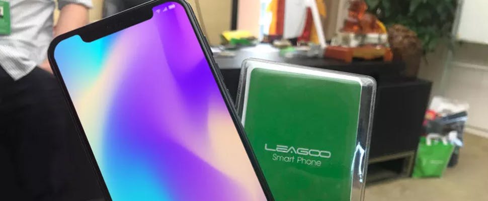 Deze Chinaphone lijkt wel érg op iPhone X