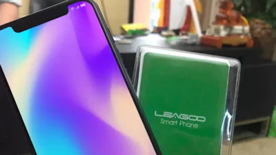 Deze Chinaphone lijkt wel érg op iPhone X