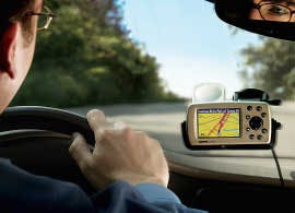 Gps-navigatie in auto leidt te veel af