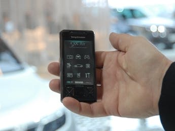 Xperia X1 bedient de auto