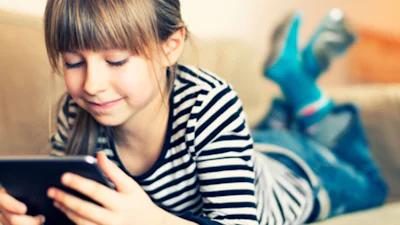 'Kinderen liegen online dikwijls over leeftijd'
