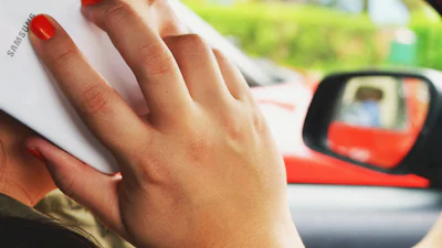 VVN: Hogere boete voor smartphone achter het stuur