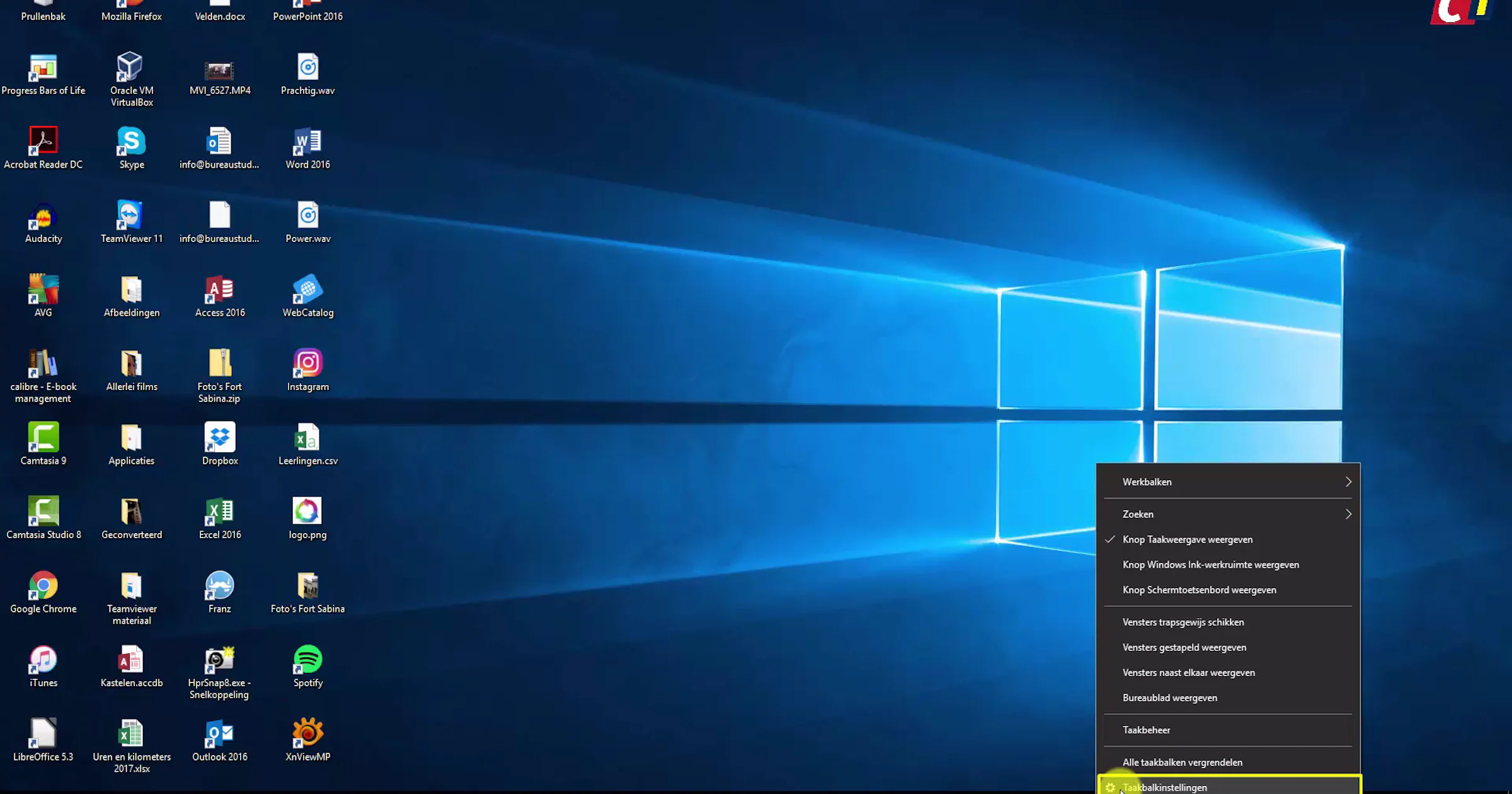 De opmaak van de taakbalk aanpassen in Windows 10