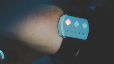 Schok voor slaperige chauffeur met Steer-wearable