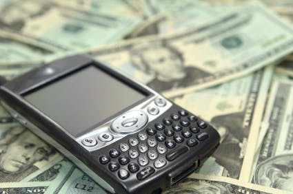Mobiele bellers gemiddeld 343 euro te duur uit