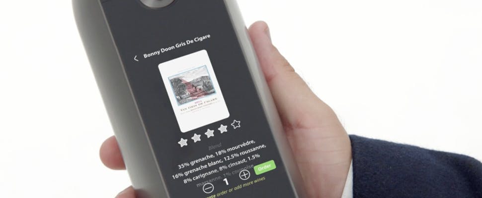 Kuvée Bottle: Slimme wijnfles met touchscreen en wifi
