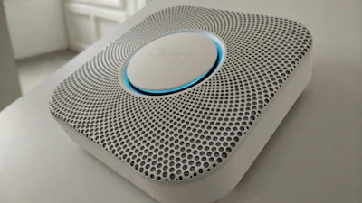 Nest-thermostaten en -rookmelders gaan locatiegegevens gebruiken