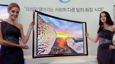 Samsung lanceert Oled-tv met gebogen scherm