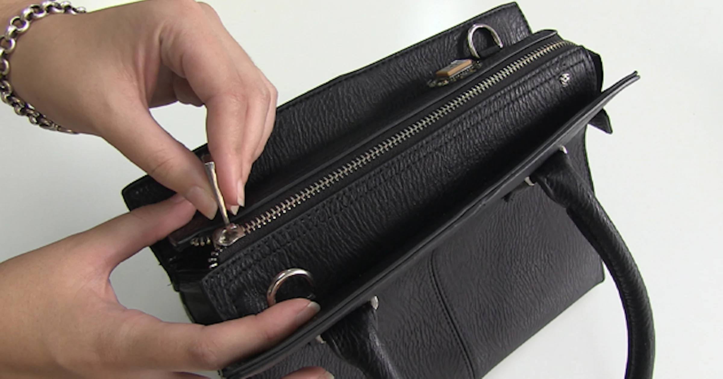 iBag: slimme handtas moet impulsaankopen tegengaan
