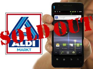Aldi AS43D Android smartphone uitverkocht. Kritiek op kleine voorraden.