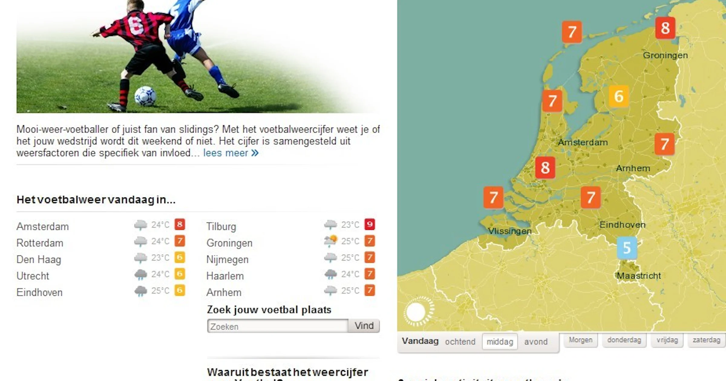 Voetballers checken weer online
