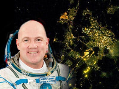 André Kuipers maakt lichtvervuilingfoto’s met Nightpod