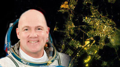 André Kuipers maakt lichtvervuilingfoto’s met Nightpod