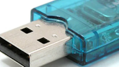 Dieven hacken pinautomaten met USB-sticks