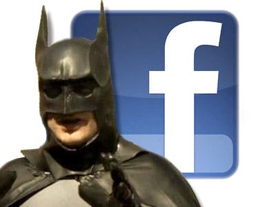 Batman opgepakt om 1-aprilgrap op Facebook