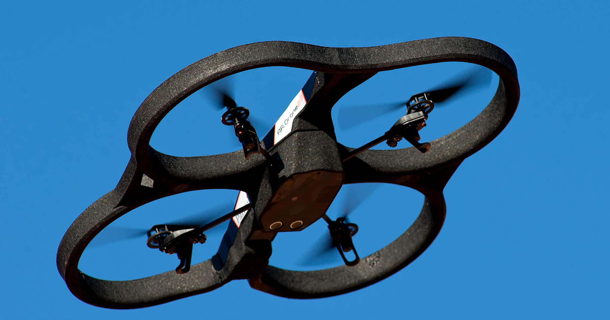 Hacker kraakt drones en neemt besturing over