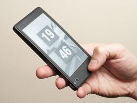 Yota Devices maakt smartphone met twee schermen