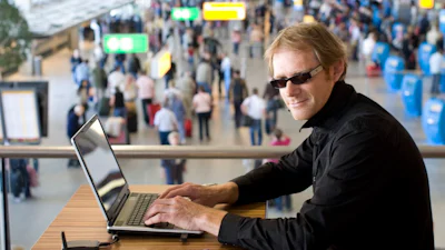 Vakantie-hackers richten zich op vliegvelden