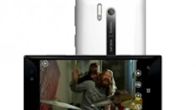 Nokia bevestigt Lumia 928 smartphone