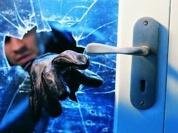 Hyves en Twitter nieuw gereedschap voor inbrekers