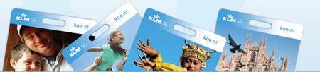 Passagiers KLM maken eigen bagagelabel