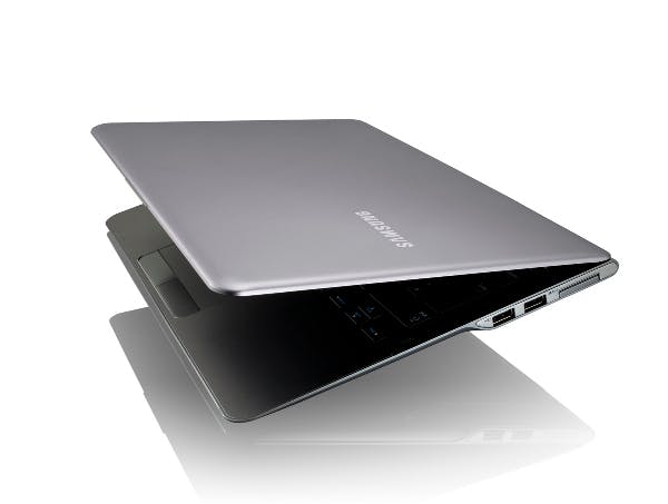 Samsung lanceert eerste ultrabook (met video)