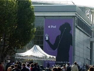 iPodders verzamelen in de RAI