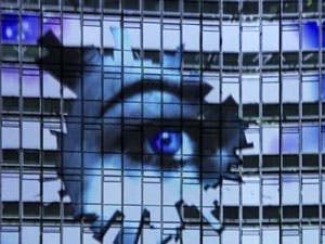 Nokia Lumia 800 megaprojectie met deadmau5