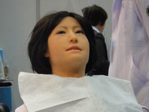 Robot ook naar de tandarts
