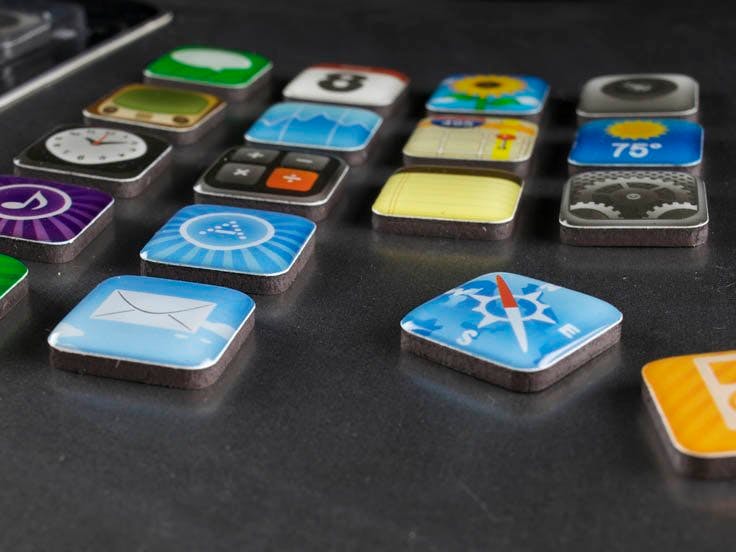 Voor echte iPhone-fans: koelkast-App-magneetjes