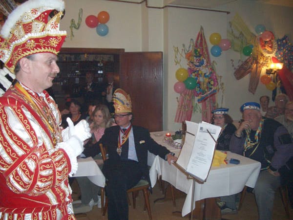 Carnavallers kunnen bellen met korting