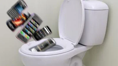Val in toilet grootste oorzaak waterschade mobieltje