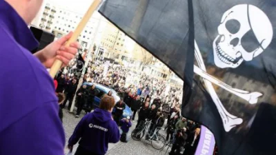 16-jarige dreigde internetproviders aan te vallen