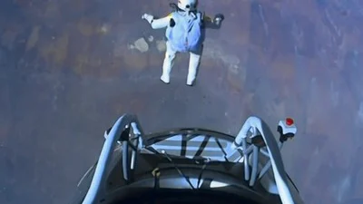Spacejumper breekt YouTube-record