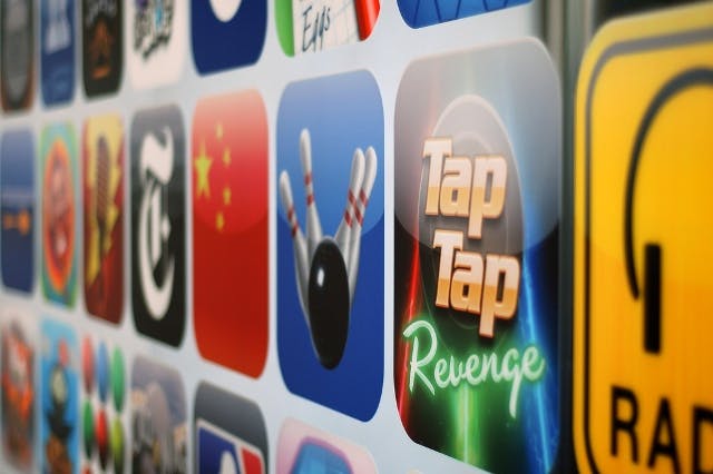 7 op de 10 smartphonegebruikers downloaden apps, vooral Facebook